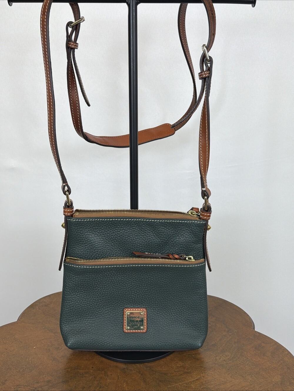 Dooney & Bourke Hunter Green Leather Purse Zip Closure Registration J7161265